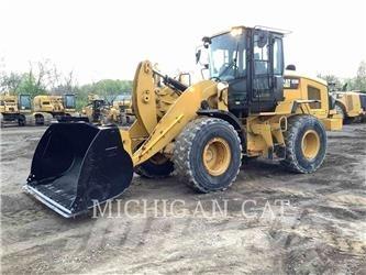 CAT 926M Q Колесни товарачи