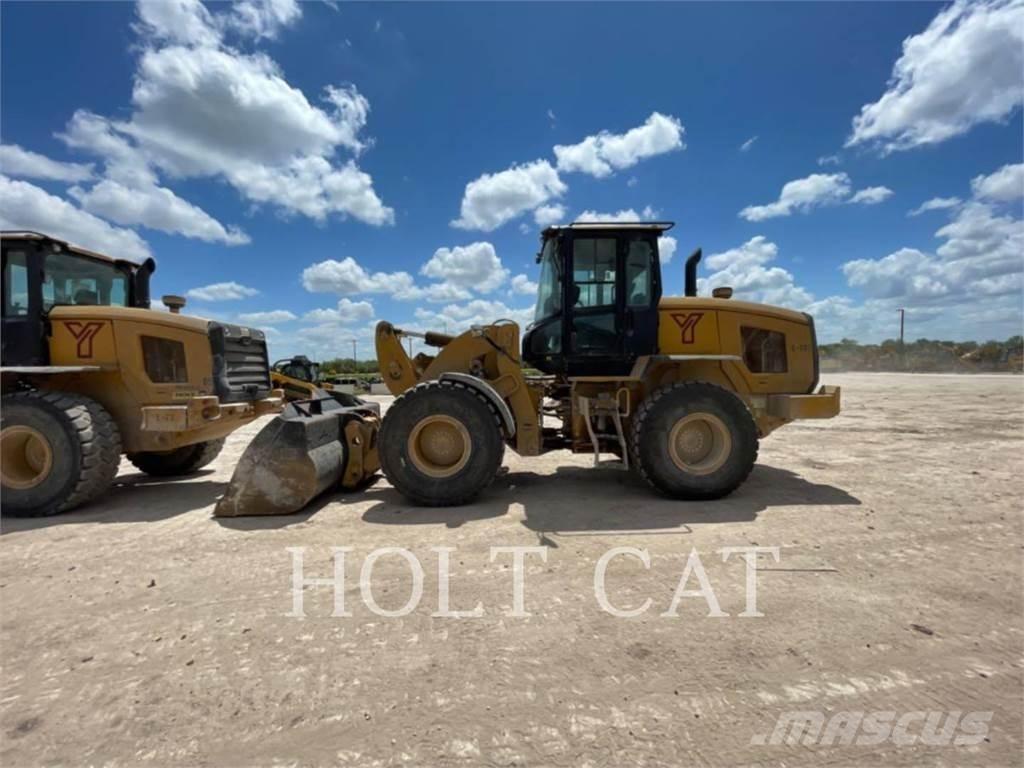 CAT 926M QC Колесни товарачи
