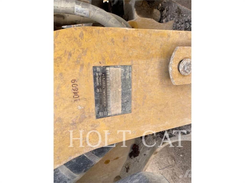 CAT 926M QC Колесни товарачи