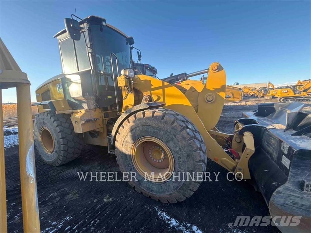 CAT 926M QC Колесни товарачи