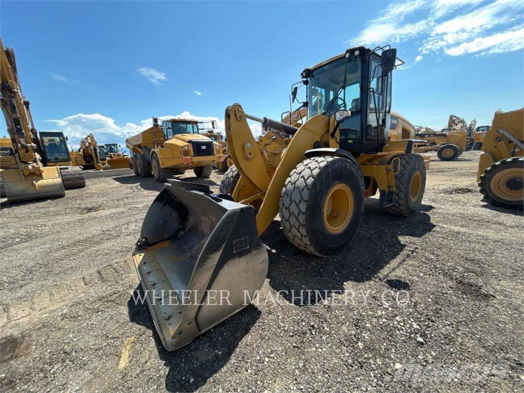 CAT 926M QC Колесни товарачи