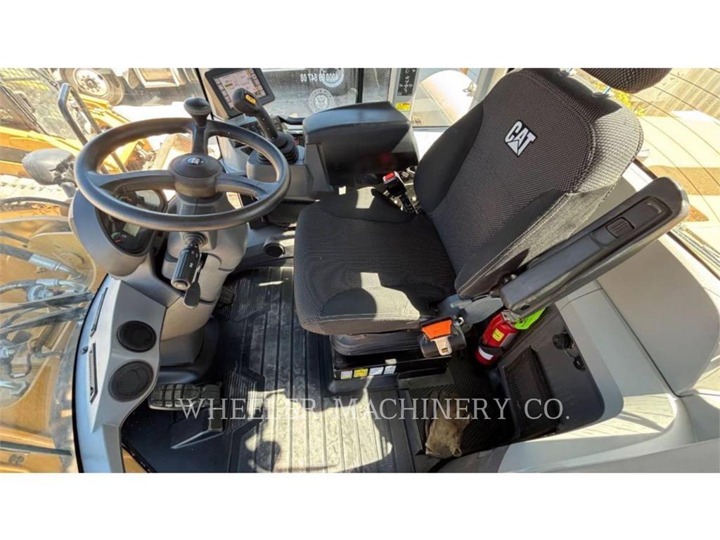 CAT 926M QC Колесни товарачи