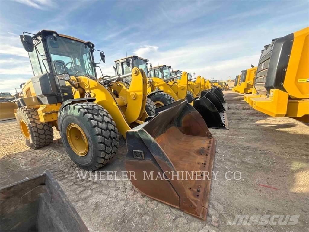 CAT 926M QC 3V Колесни товарачи