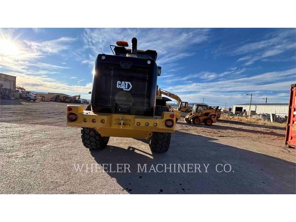 CAT 926M QC 3V Колесни товарачи