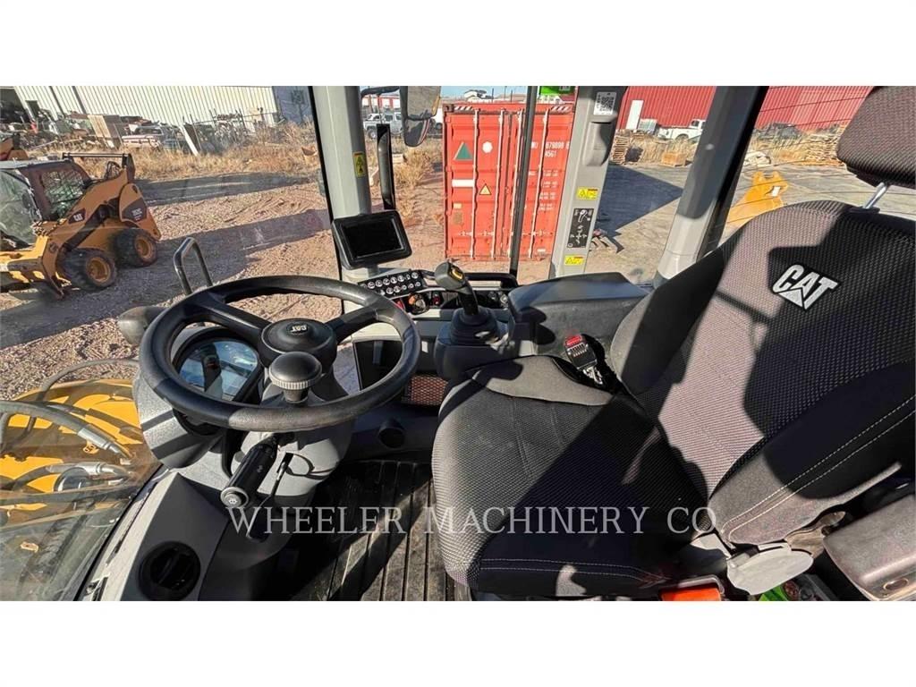 CAT 926M QC 3V Колесни товарачи