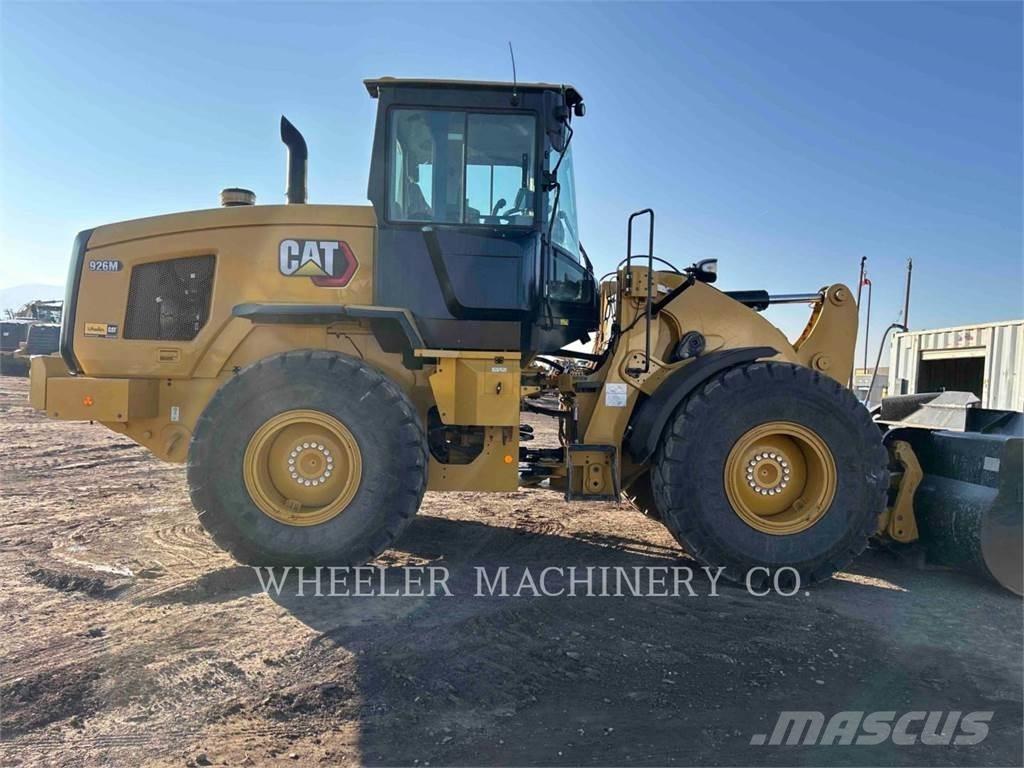 CAT 926M QC 3V Колесни товарачи