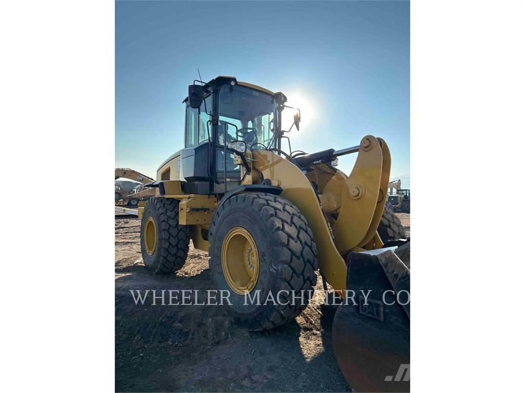CAT 926M QC 3V Колесни товарачи