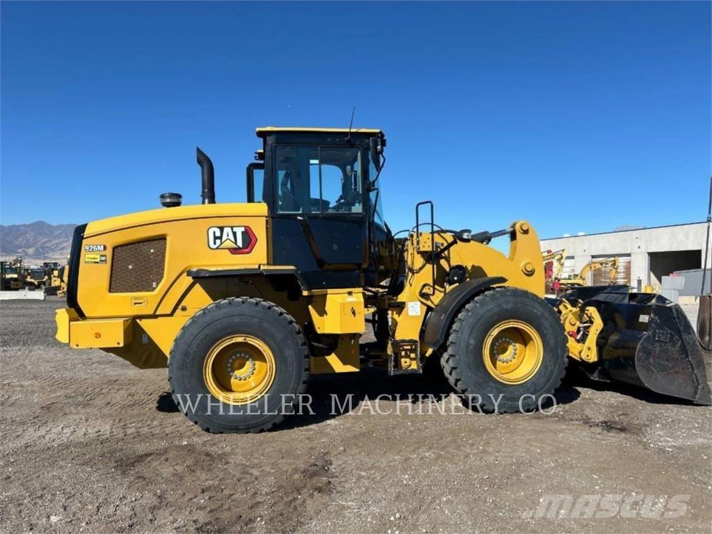 CAT 926M QC 3V Колесни товарачи
