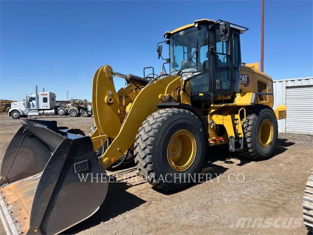 CAT 926M QC 3V Колесни товарачи