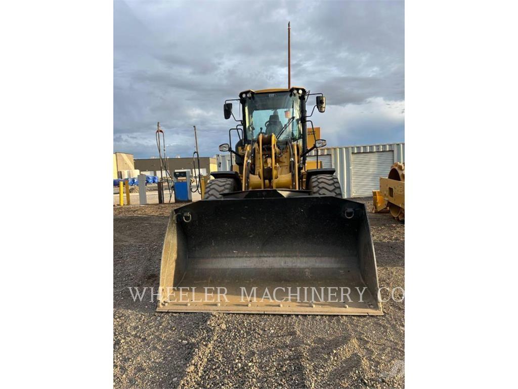 CAT 926M QC 3V Колесни товарачи