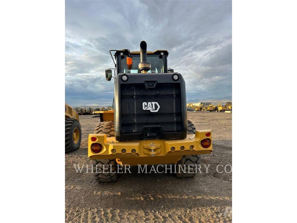 CAT 926M QC 3V Колесни товарачи