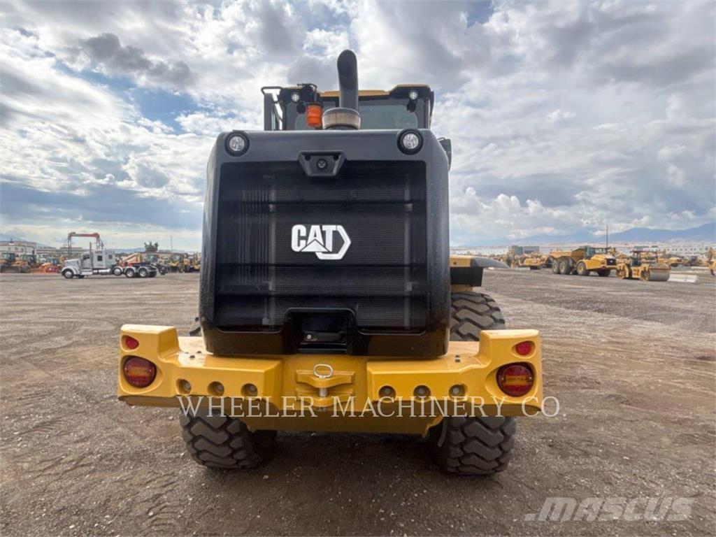 CAT 926M QC 3V Колесни товарачи