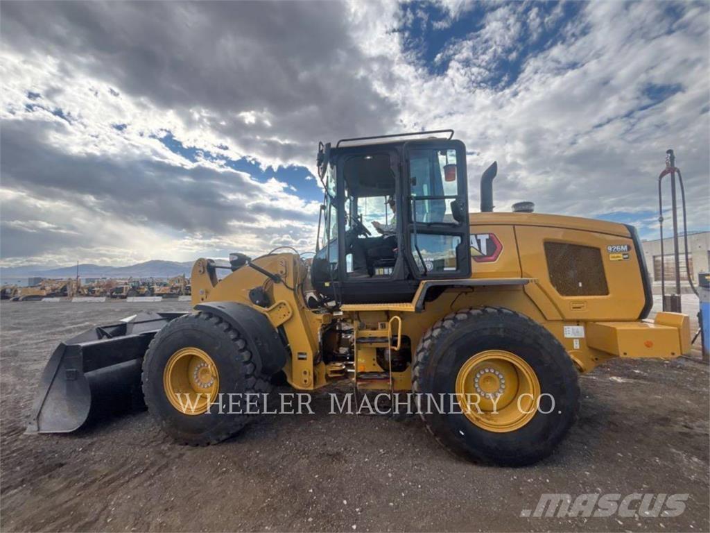 CAT 926M QC 3V Колесни товарачи