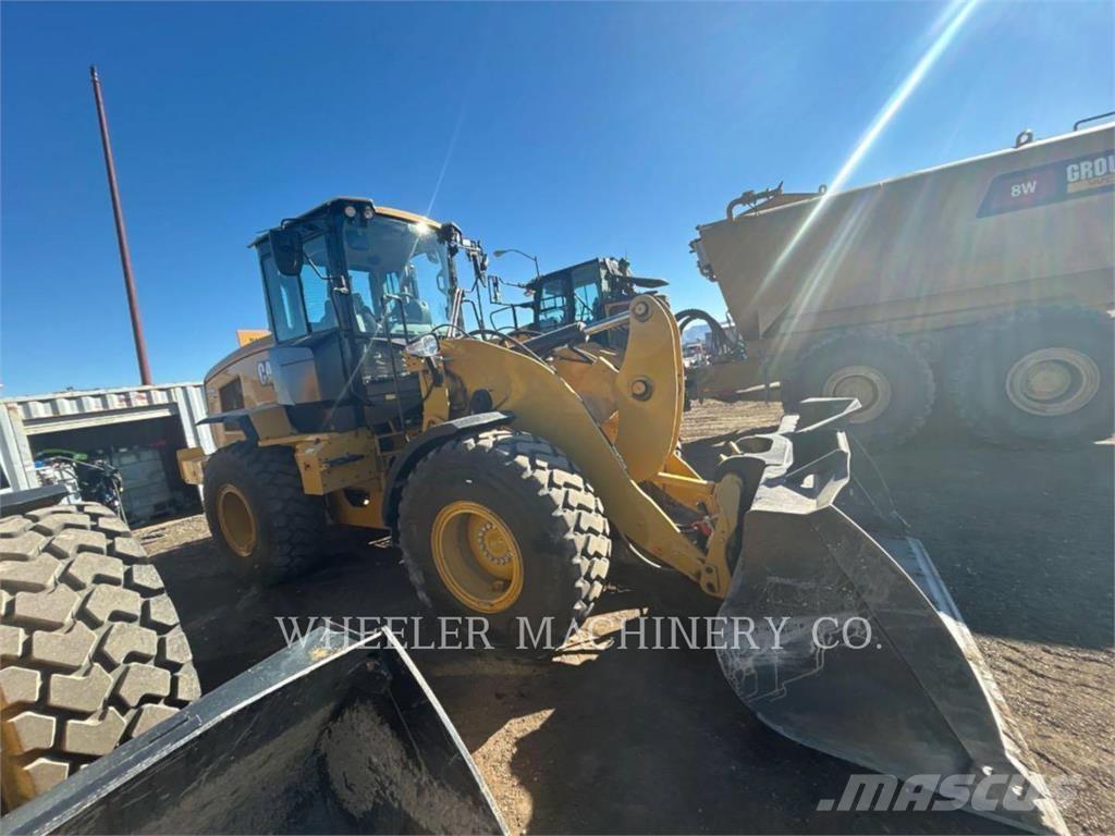 CAT 926M QC 3V Колесни товарачи