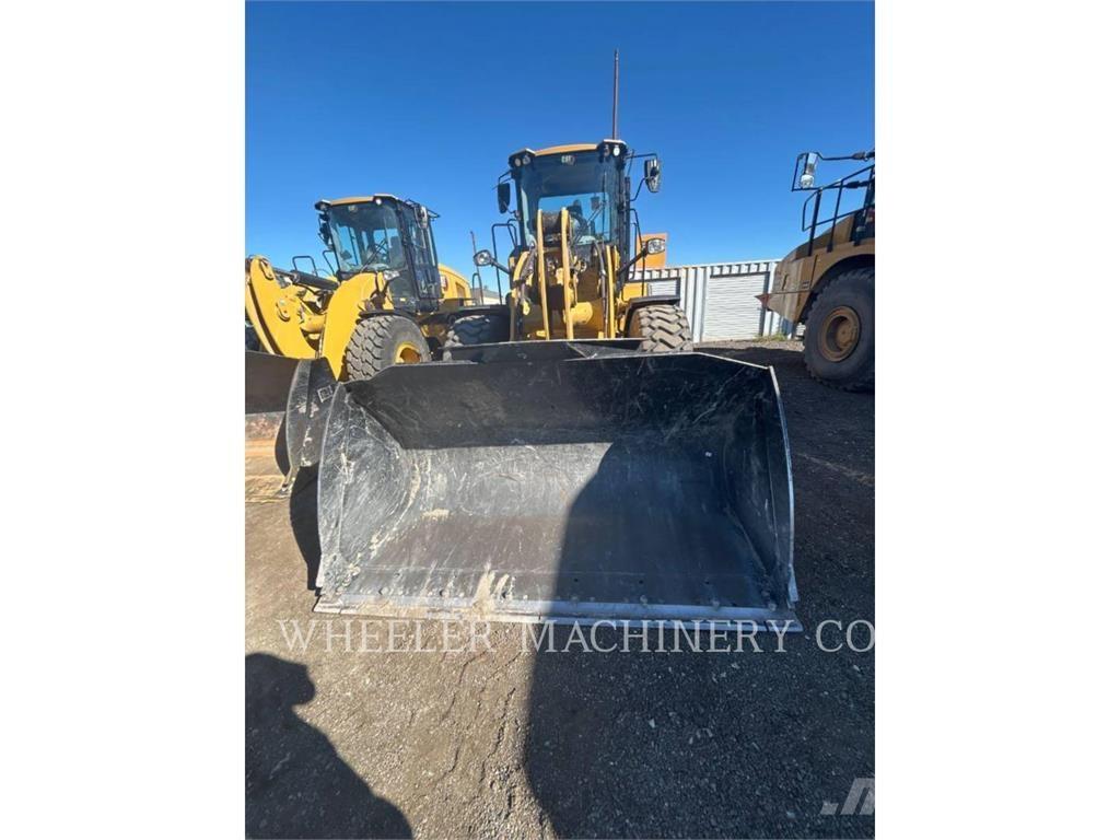 CAT 926M QC 3V Колесни товарачи
