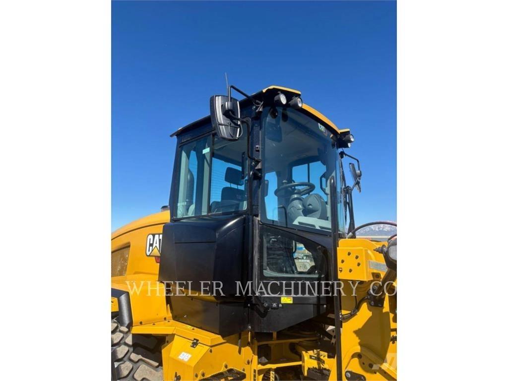 CAT 926M QC 3V Колесни товарачи