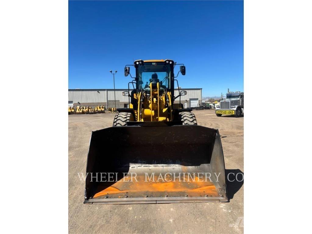 CAT 926M QC 3V Колесни товарачи