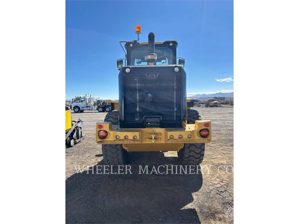 CAT 926M QC 3V Колесни товарачи