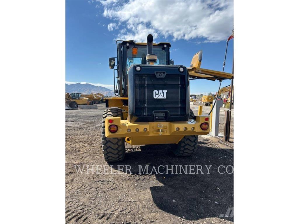 CAT 926M QC 3V Колесни товарачи