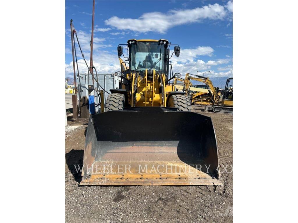 CAT 926M QC 3V Колесни товарачи