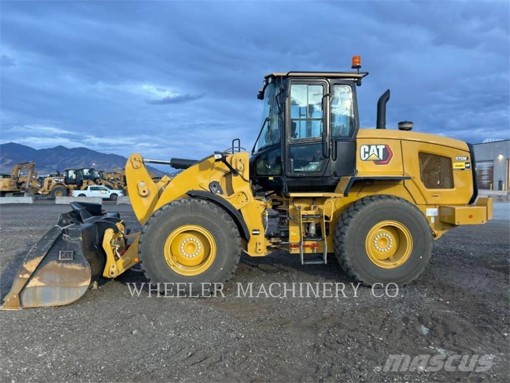 CAT 926M QC 3V Колесни товарачи