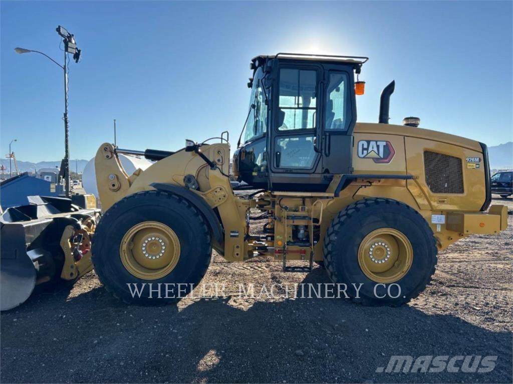CAT 926M QC 3V Колесни товарачи