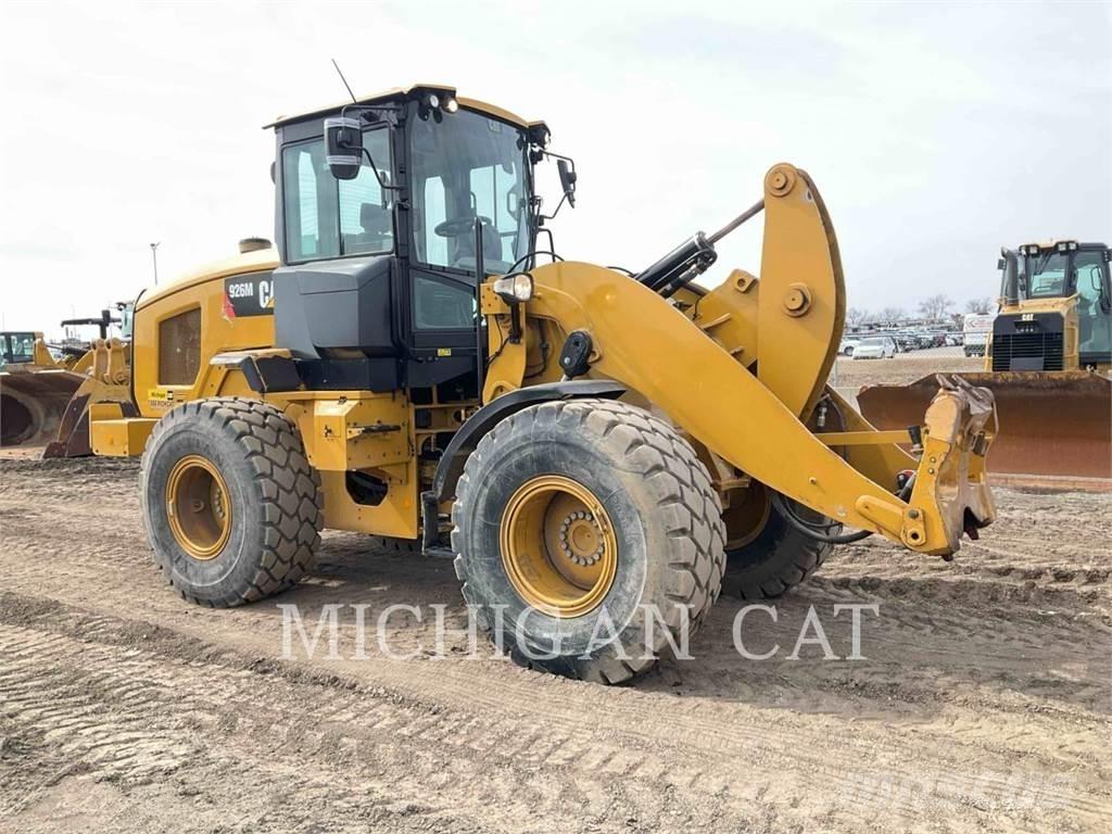 CAT 926M RQ Колесни товарачи