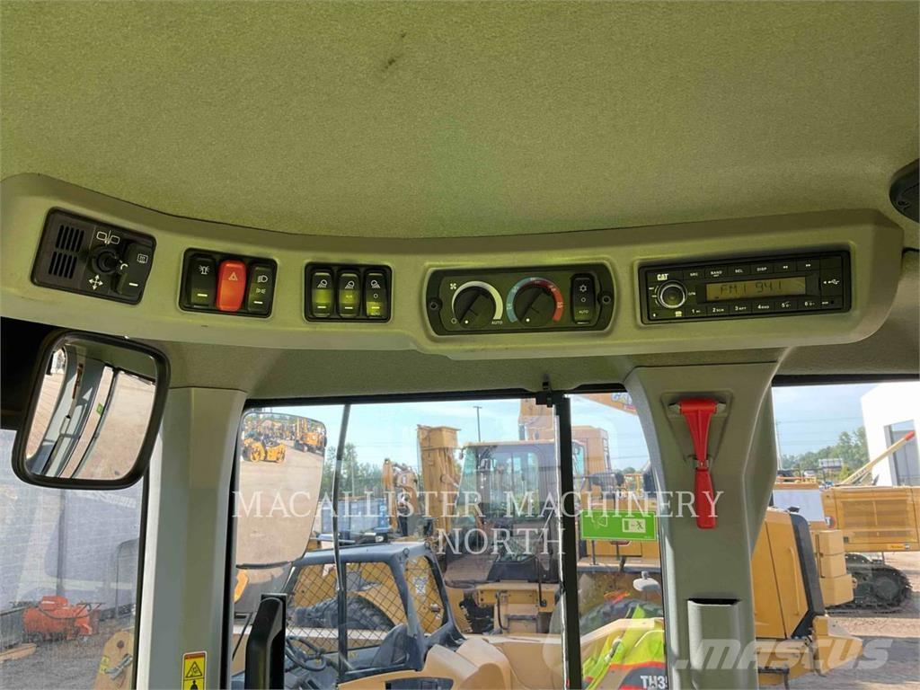 CAT 926M RQ Колесни товарачи