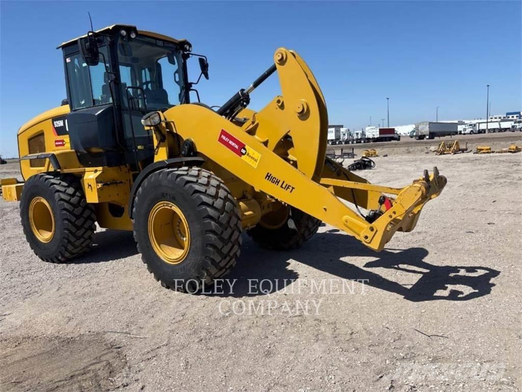 CAT 926MHL Колесни товарачи