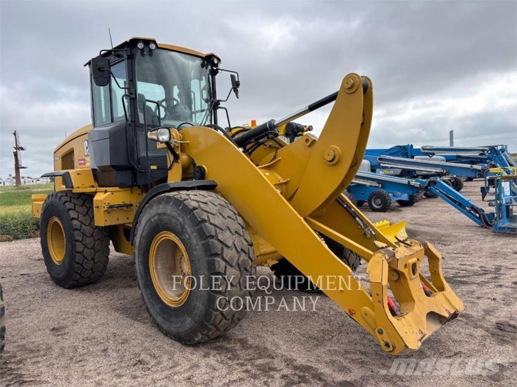 CAT 926MHL Колесни товарачи
