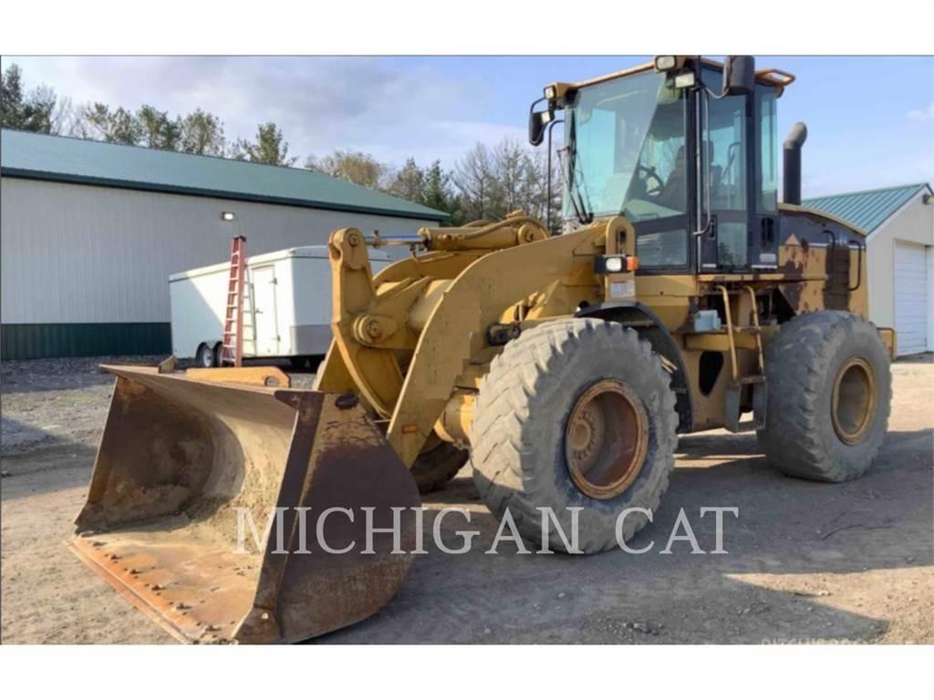 CAT 928G Колесни товарачи