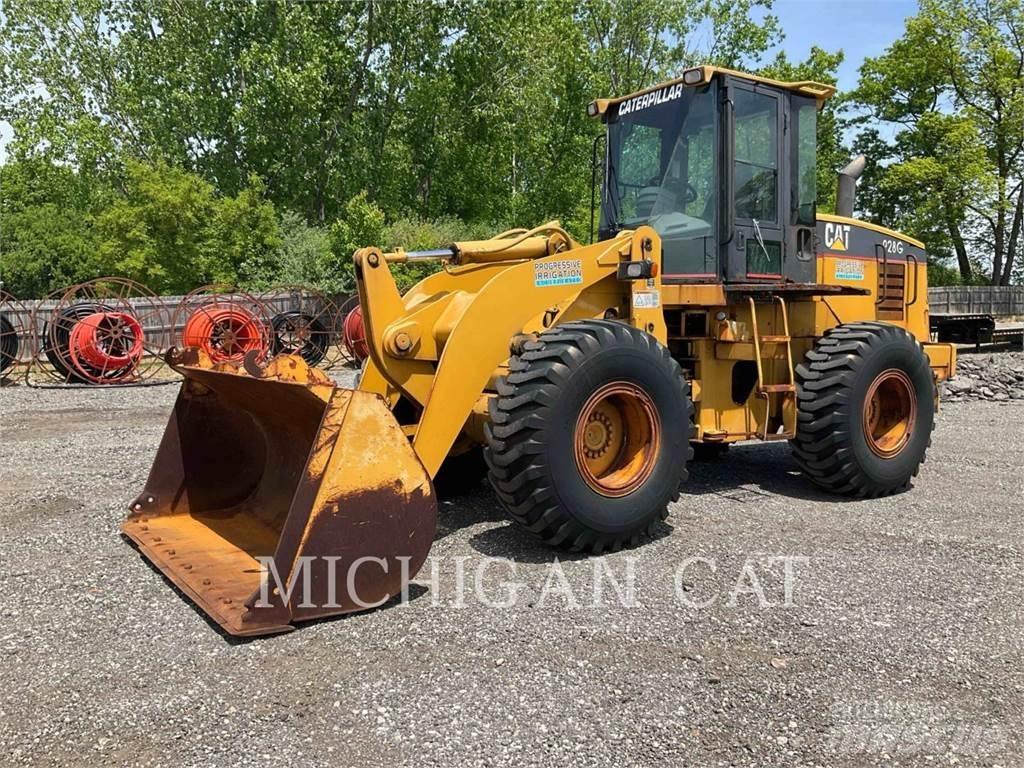 CAT 928G Колесни товарачи