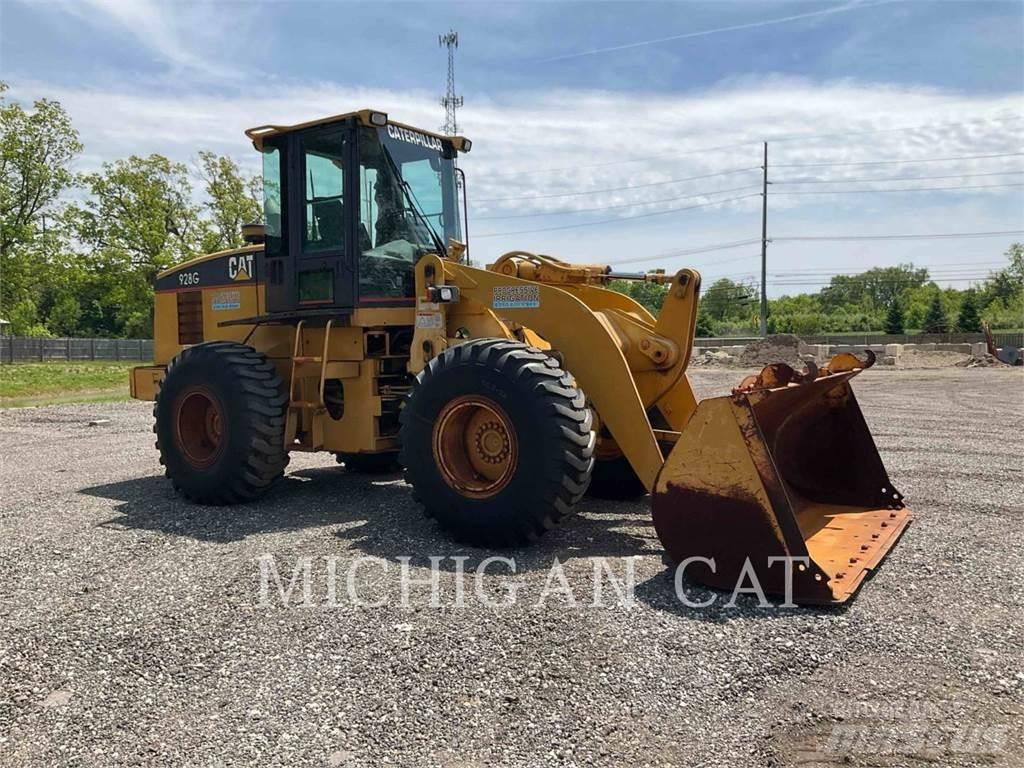 CAT 928G Колесни товарачи
