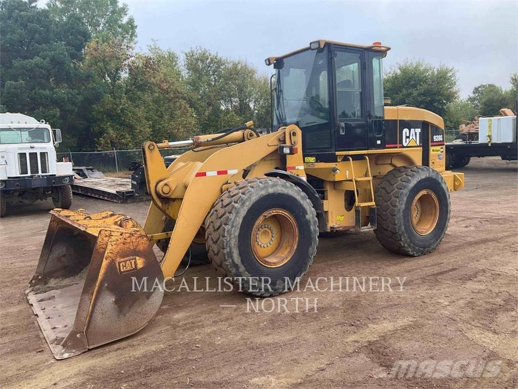 CAT 928GZ Колесни товарачи