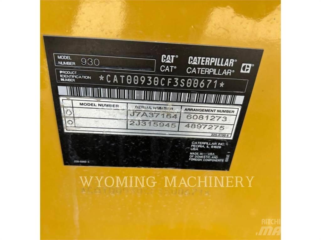 CAT 930 Колесни товарачи