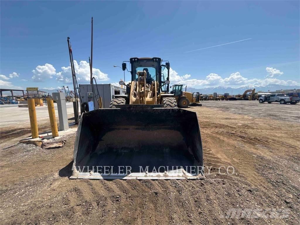 CAT 930 QC Колесни товарачи