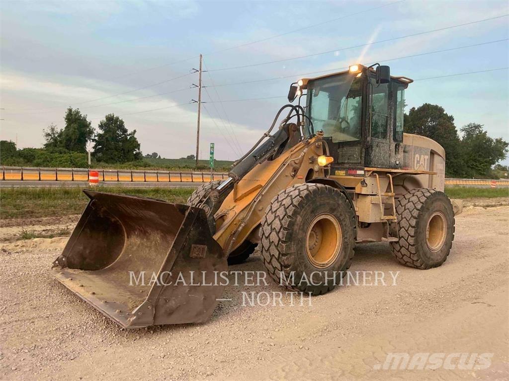 CAT 930G Q Колесни товарачи