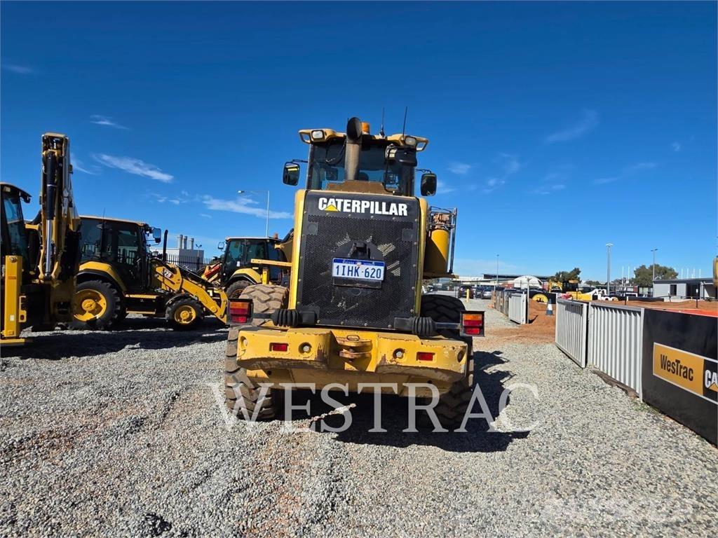 CAT 930H Колесни товарачи