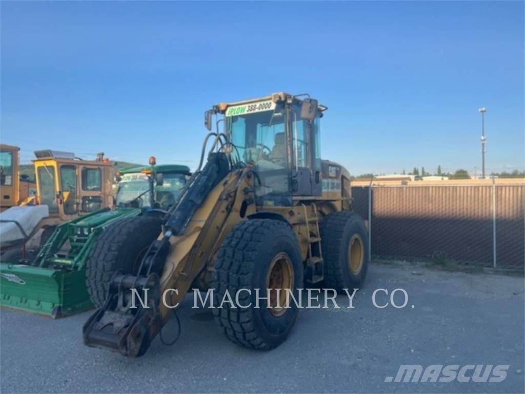 CAT 930H Колесни товарачи