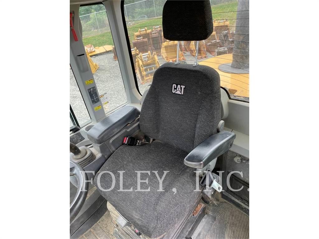 CAT 930K Колесни товарачи