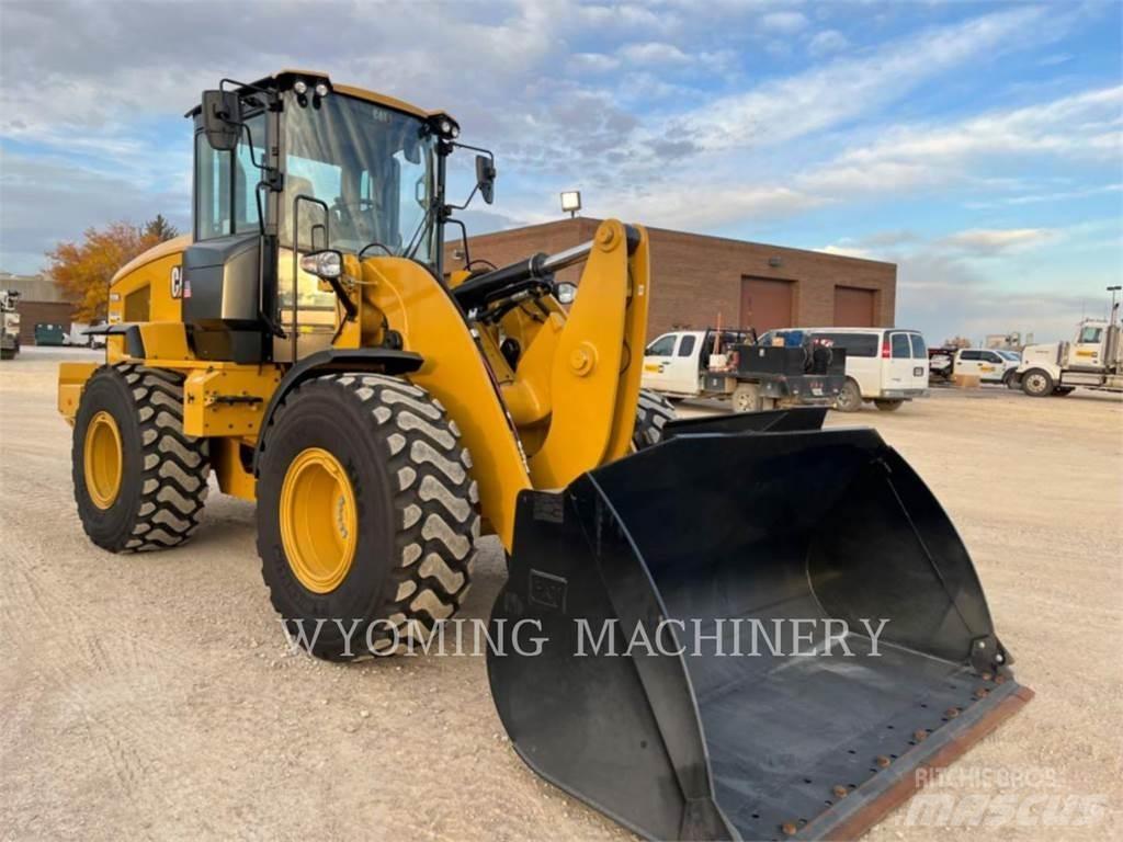 CAT 930M Колесни товарачи