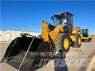 CAT 930M Колесни товарачи