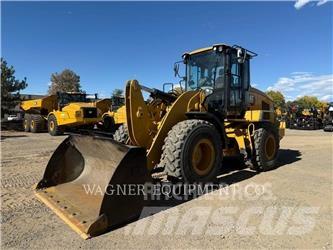 CAT 930M Колесни товарачи