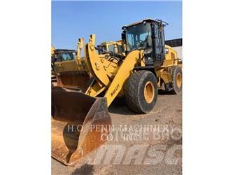CAT 930M Колесни товарачи