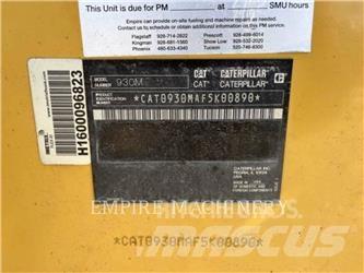 CAT 930M Колесни товарачи