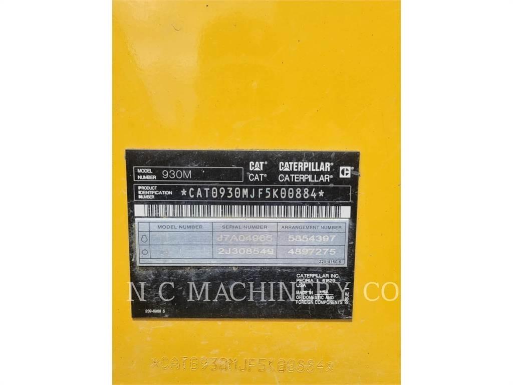 CAT 930M Колесни товарачи