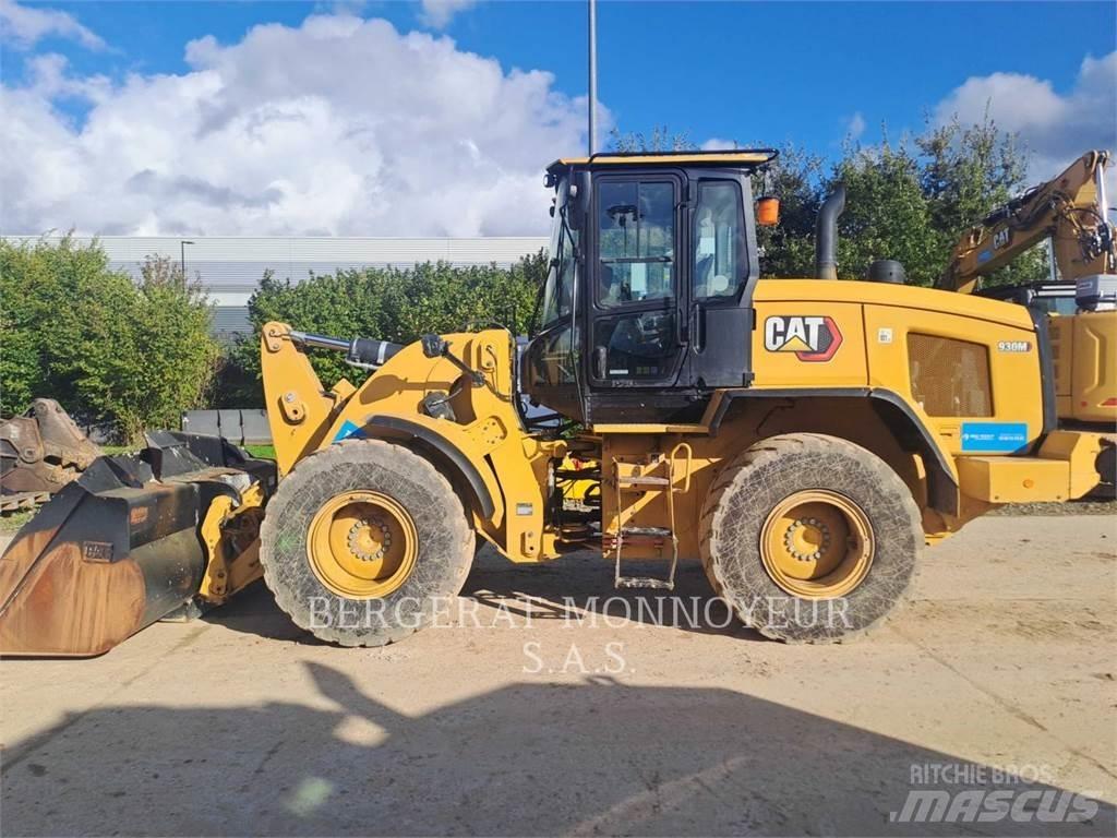 CAT 930M Колесни товарачи