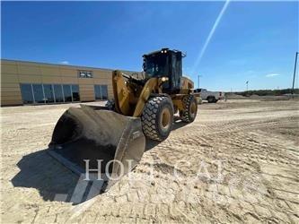 CAT 930M Колесни товарачи