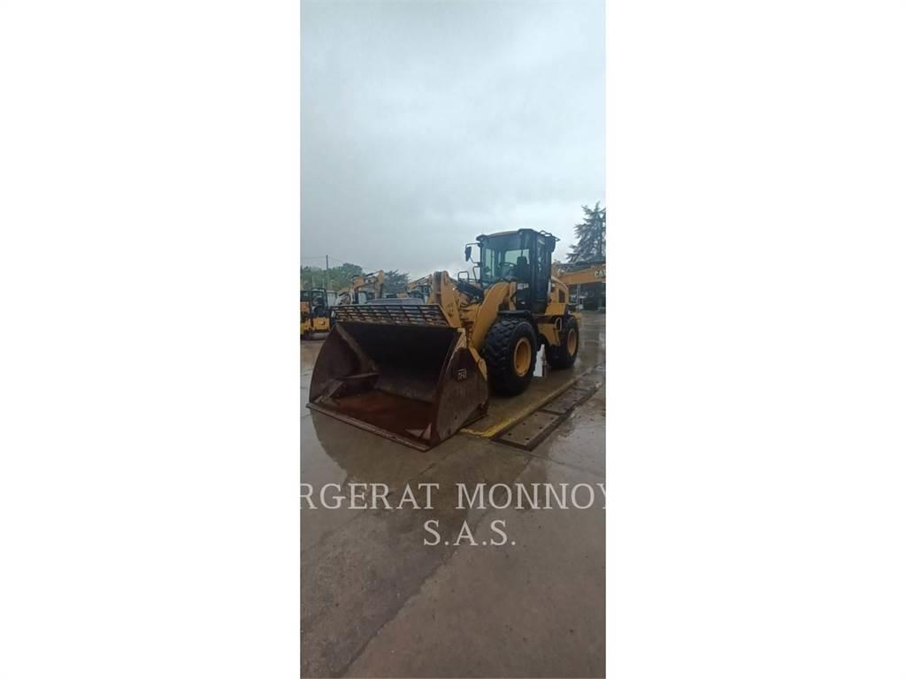 CAT 930M Колесни товарачи