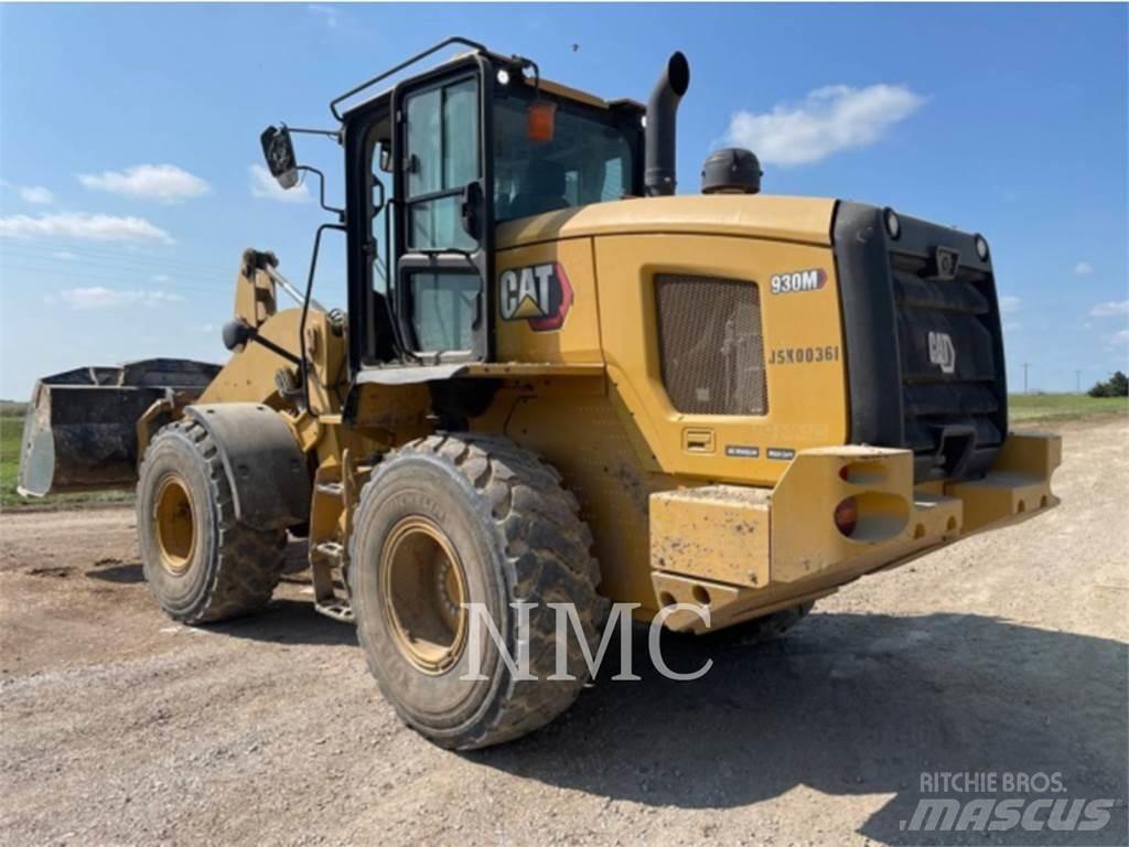 CAT 930M Колесни товарачи